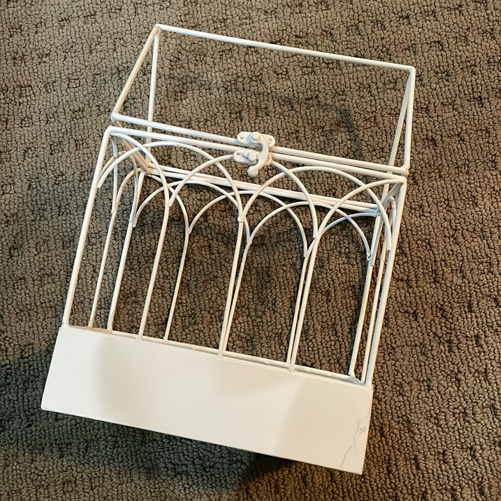 House Shaped Metal Cage Decor